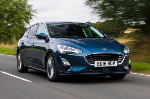 Ford Focus légterelő pár első ablakra, 2db