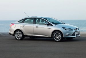 Ford Focus légterelő pár első ablakra, 2db