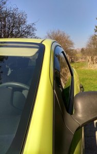 Ford Ka légterelő pár első ablakra, 2db