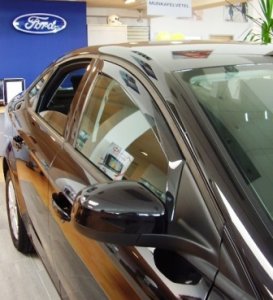 Ford Mondeo légterelő pár első ablakra, 2db