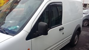 Ford Tourneo Connect légterelő pár első ablakra, 2db