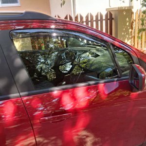 Opel Mokka légterelő pár első ablakra, 2db