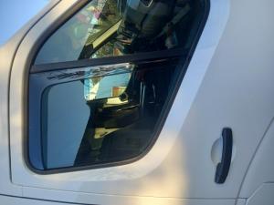 Opel Movano légterelő pár első ablakra, 2db