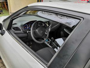 Suzuki Baleno légterelő pár első ablakra, 2db