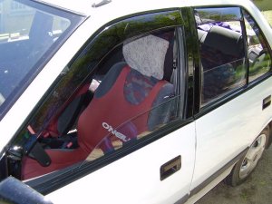 Suzuki Sedan légterelő szett első + hátsó ablakra, 4db