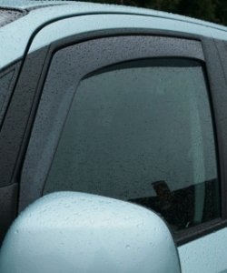 Suzuki SX4 légterelő pár első ablakra, 2db