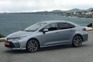 Toyota Corolla E180; E210 légterelő pár első ablakra, 2db